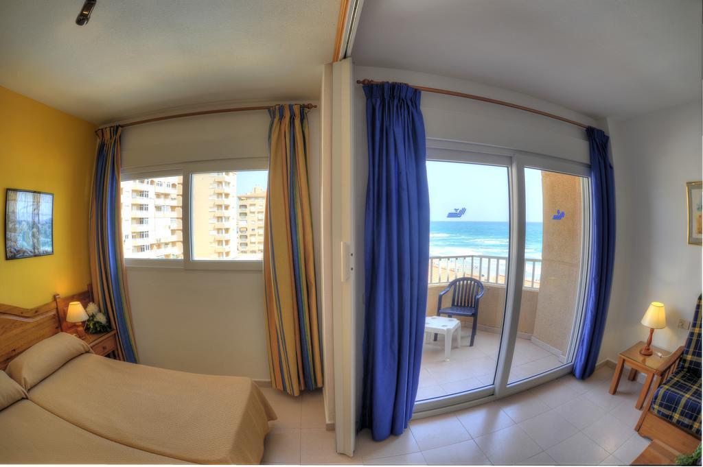 Apartamentos La Mirage La Manga del Mar Menor Pokój zdjęcie